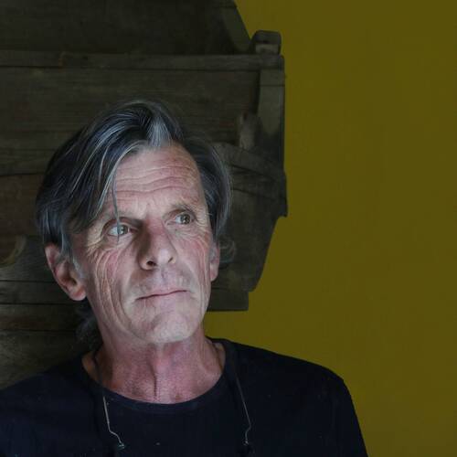 Portrait de Thierry Bousquet pour illustrer la production de Jurançon, vin du Sud-Ouest.