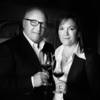 Feliciano et sa fille Raffaella pour illustrer les vins rouges tessinois du domaine Gialdi Vini SA.